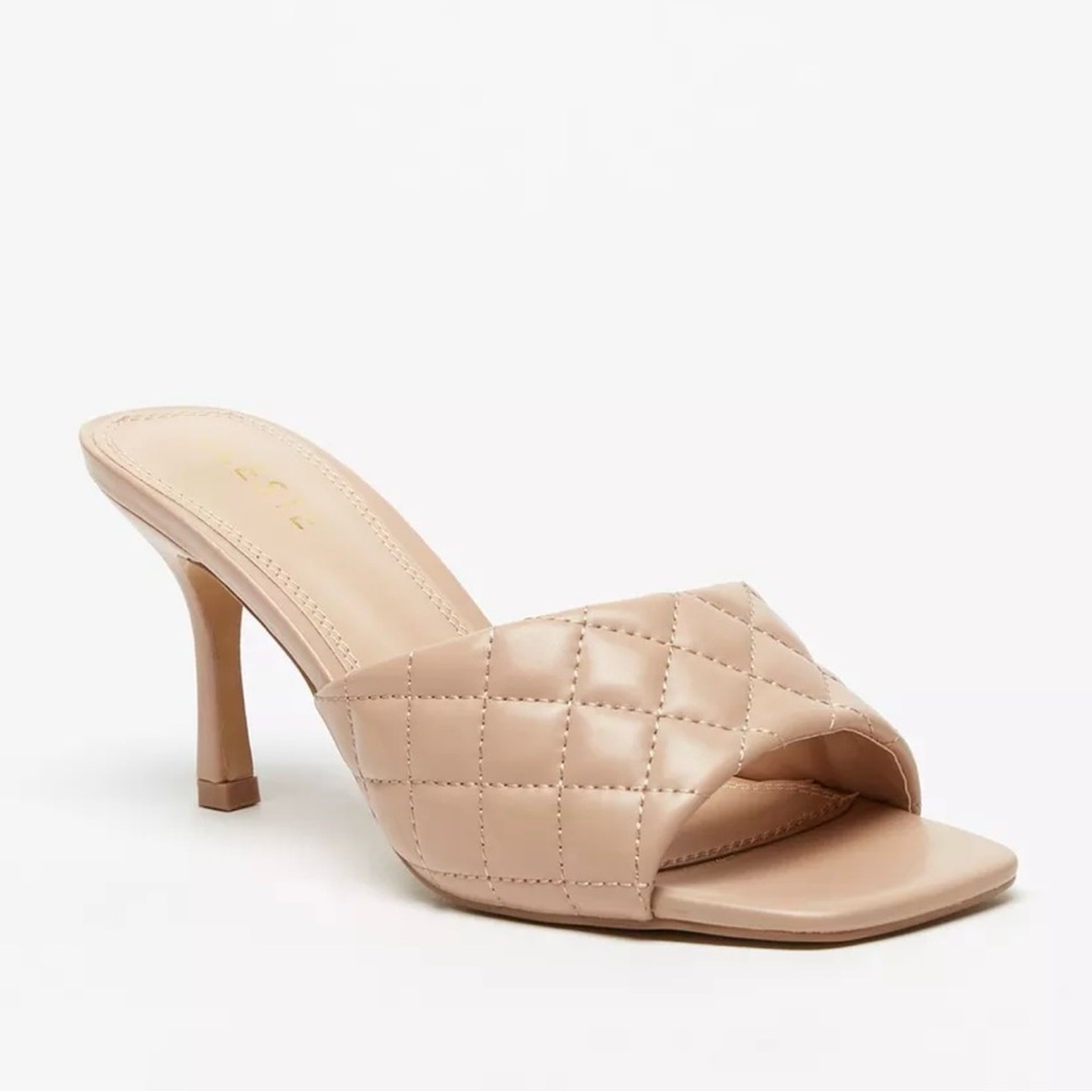 New Streetwear Society Womens Quilted Beige Peep-Toe Square Toe Heels Sandals 8M